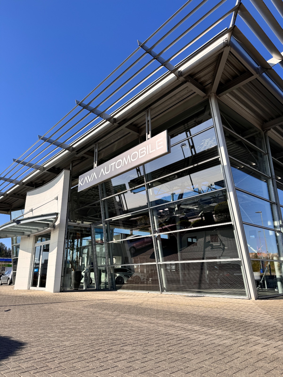 Eingangsbereich Kava Automobile GmbH in Hückelhoven